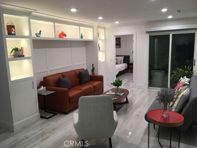 Building Photo - 16 N Stonington Rd