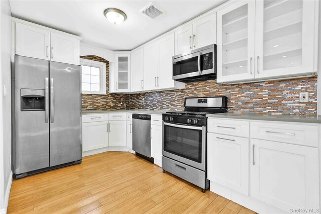 Primary Photo - 228-07 146th Ave