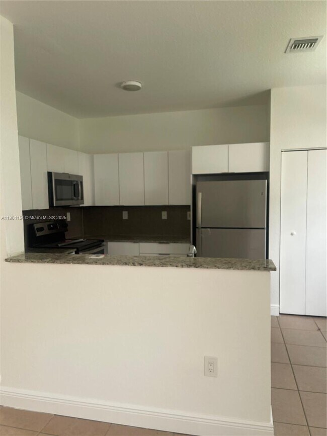 Building Photo - 24532 SW 110th Ave