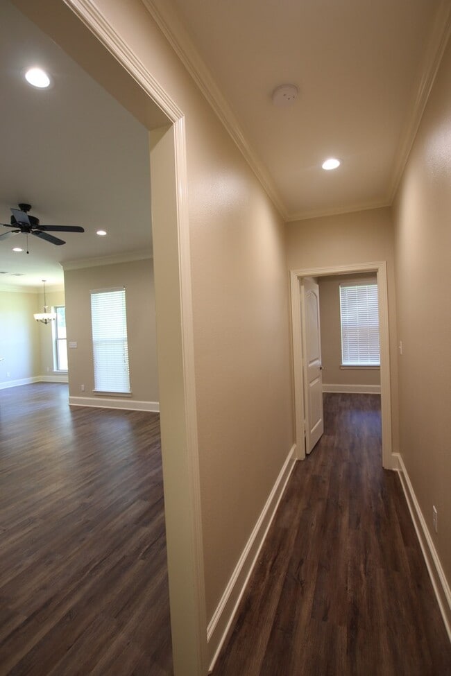Building Photo - Beautiful 4 Bedroom Home Coming Soon in Bu...