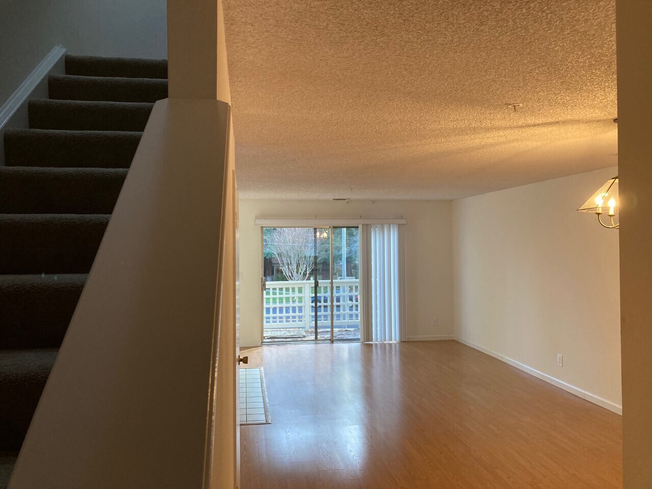 Building Photo - 2701 Oak Rd