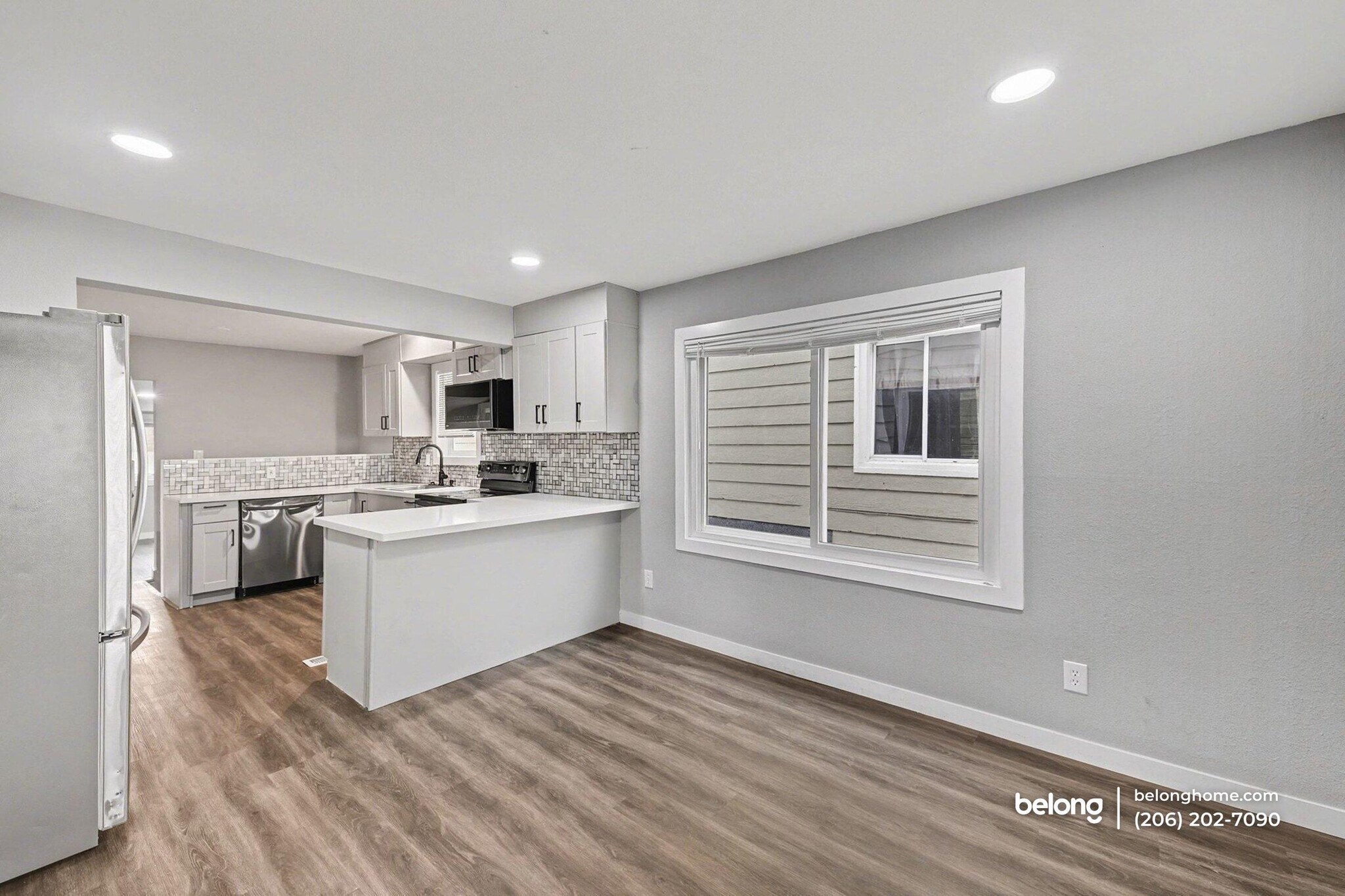 Building Photo - 3425 34th Ave S