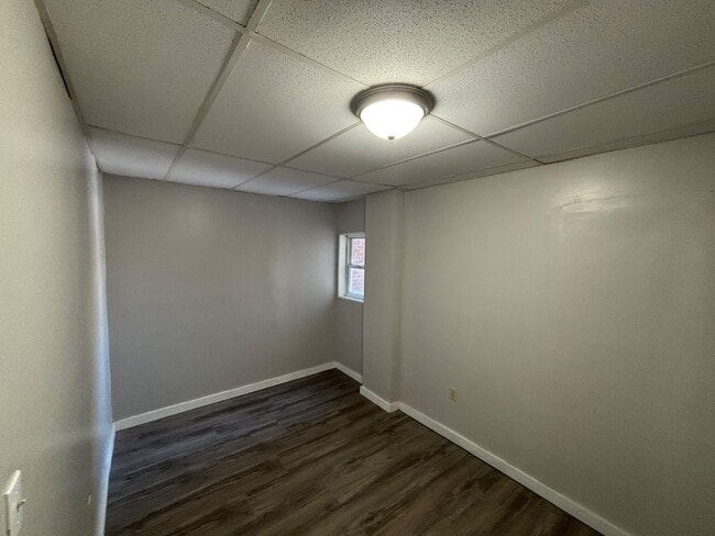 Building Photo - 211 N 5th Ave