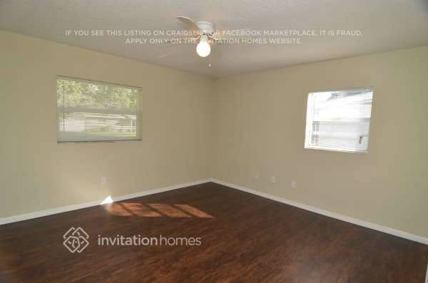 Building Photo - 912 Skyview Dr