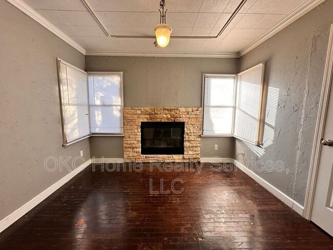 Building Photo - 2144 NW 36th St