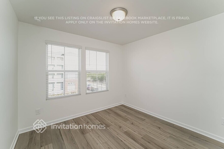 Building Photo - 5030 Ragsdale Dr