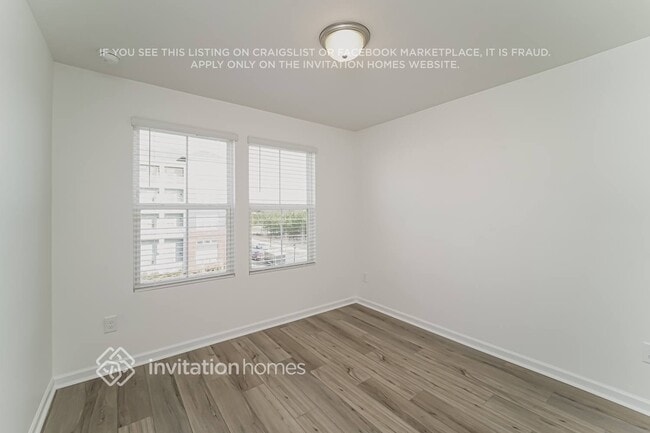 Building Photo - 5027 Ragsdale Dr