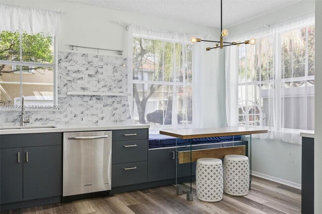 Building Photo - Seagrape Way, Hollywood, FL 33019 - 2 BR 2 BA townhouse