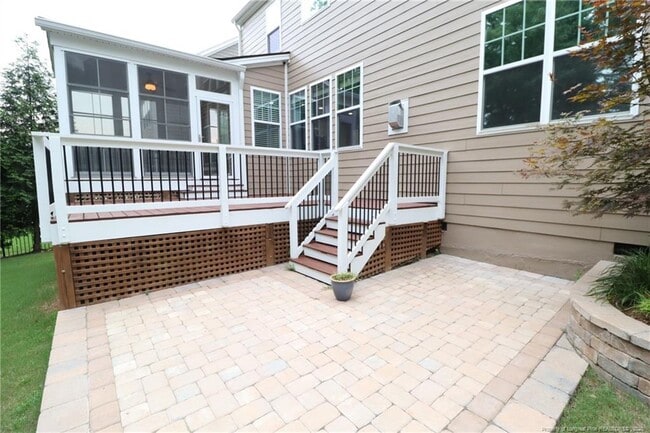 Building Photo - 1585 Tice Hurst Ln