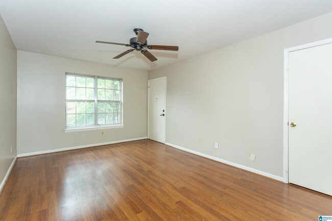 Building Photo - 2014 Montreat Pkwy