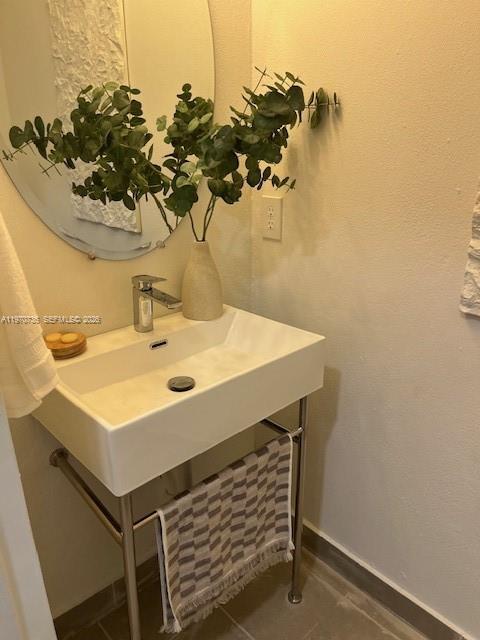 Building Photo - 2526 Pierce St