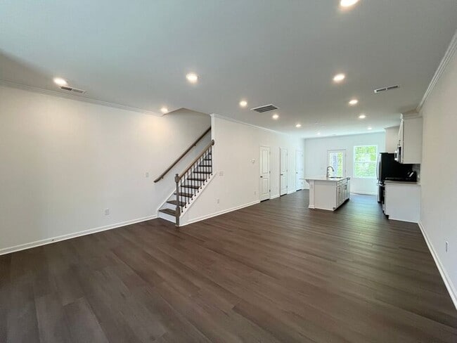 Building Photo - 658 Mirkwood Ave