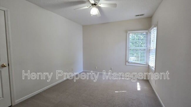 Building Photo - 100 Mint Hill Dr