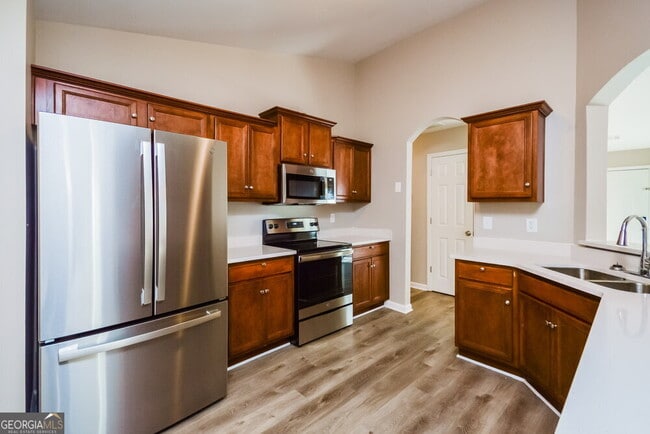 Building Photo - 100 Riverhill Ct