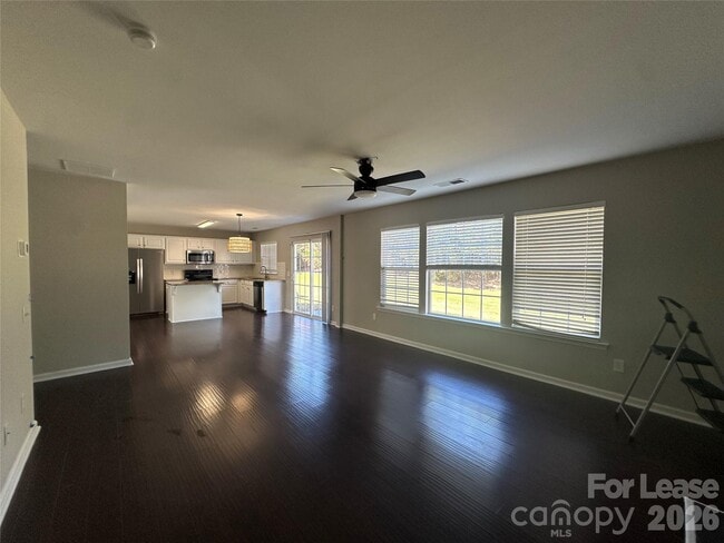 Building Photo - 6816 Southbrook Dr