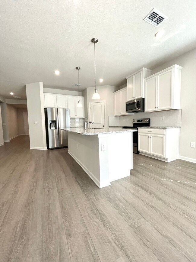 Building Photo - Move In June 16th! Brand New Construction ...