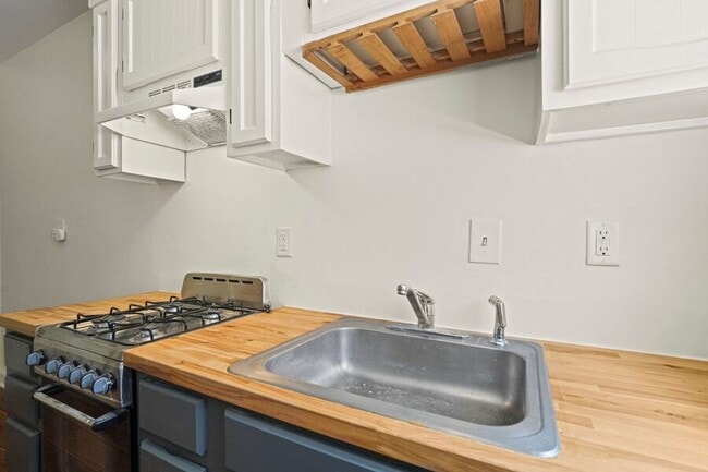 Building Photo - 2655 41st St NW