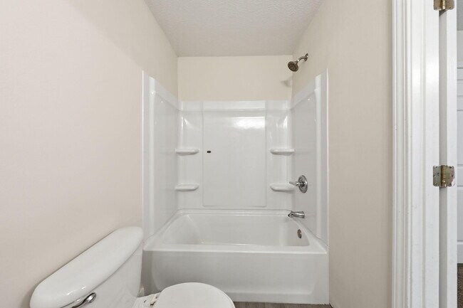 Building Photo - 345 Crooked Pine Trail