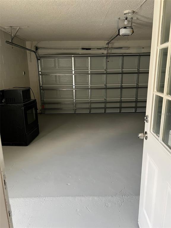 Building Photo - 319 Eaton St