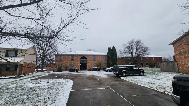 Building Photo - 304 Remington Ct