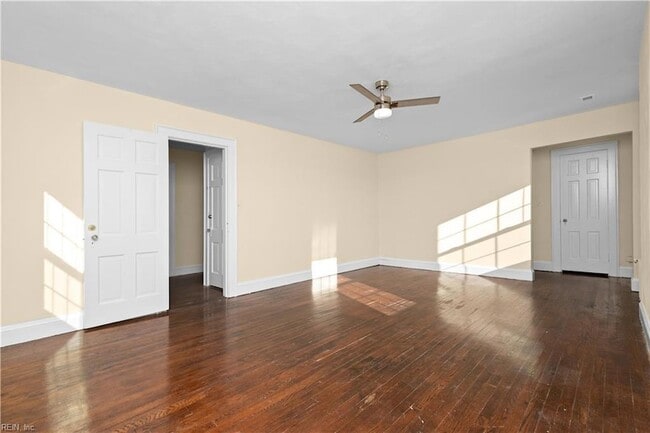 Building Photo - 2800 Chesterfield Blvd