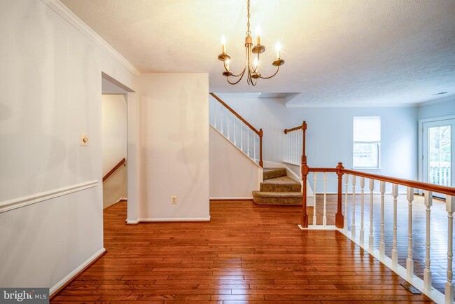 Building Photo - 8501 Blue Bird Woods Ct