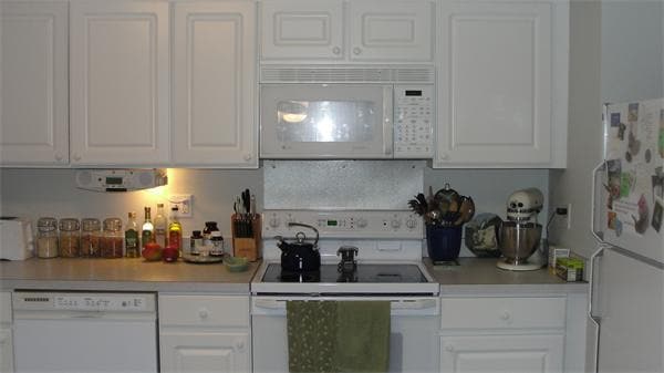 Building Photo - 1804 Oakwood St