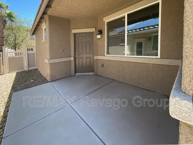 Building Photo - 1000 Aspen Cliff Dr