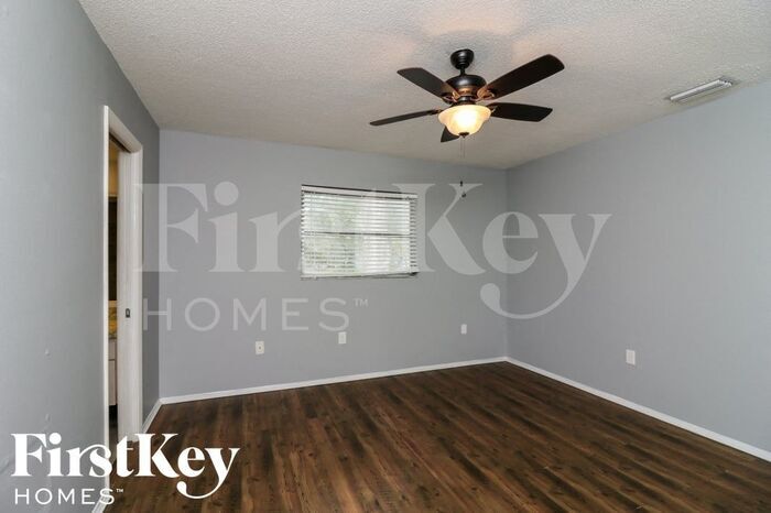 Building Photo - 627 St Andrews Dr