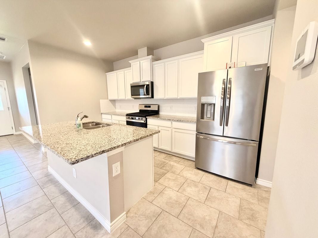 Building Photo - 7742 Lariat Toss Dr