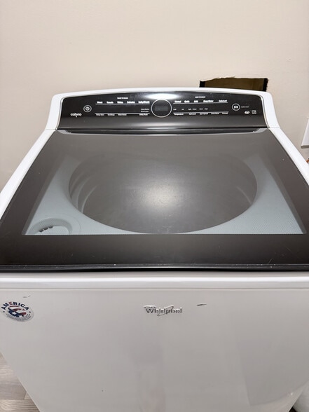 Building Photo - 125 McClure St