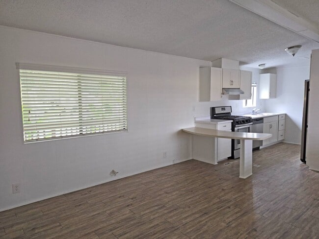 Building Photo - 8633 E Brundage Ln