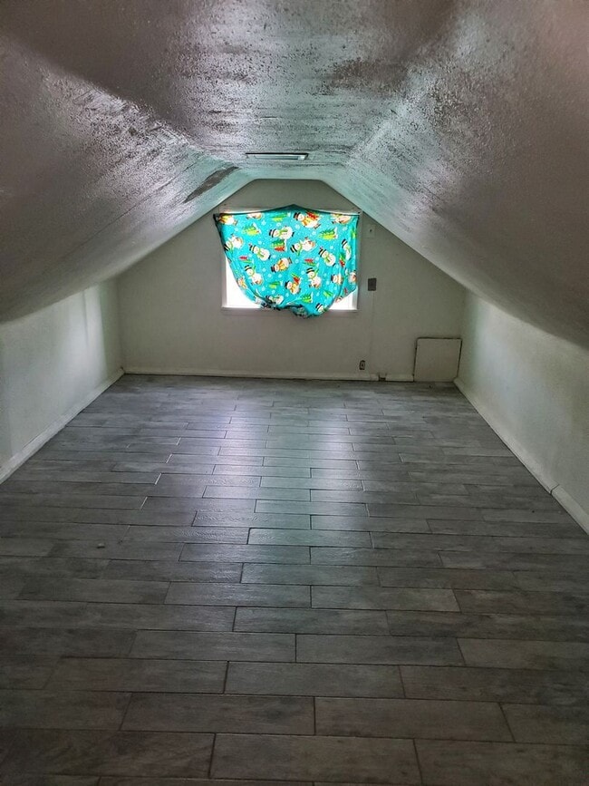 Building Photo - 1312 N New York Ave