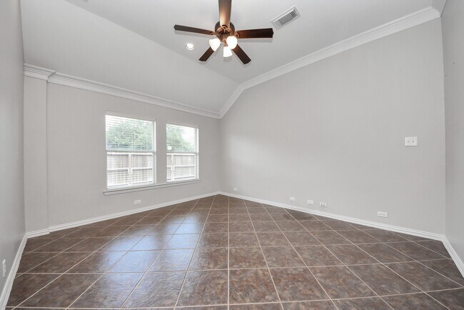 Building Photo - 18403 Sierra Falls Ct