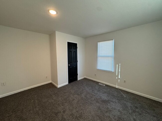 Building Photo - 1800 Gordon St