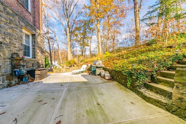 Building Photo - 3902 Manhattan College Pkwy, #1B