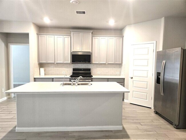 Building Photo - 6519 Cody Mountain Trl