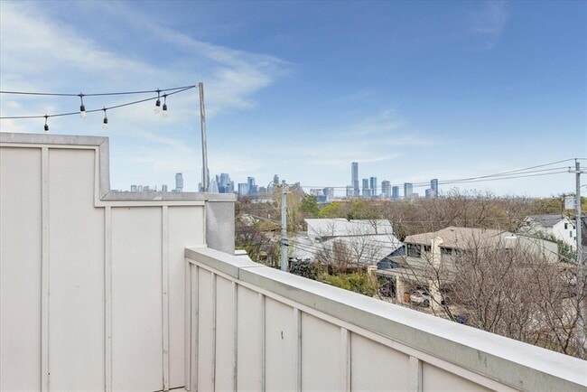 Building Photo - 2520 Bluebonnet Ln