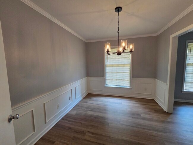 Building Photo - 2993 Laurencekirk Rd