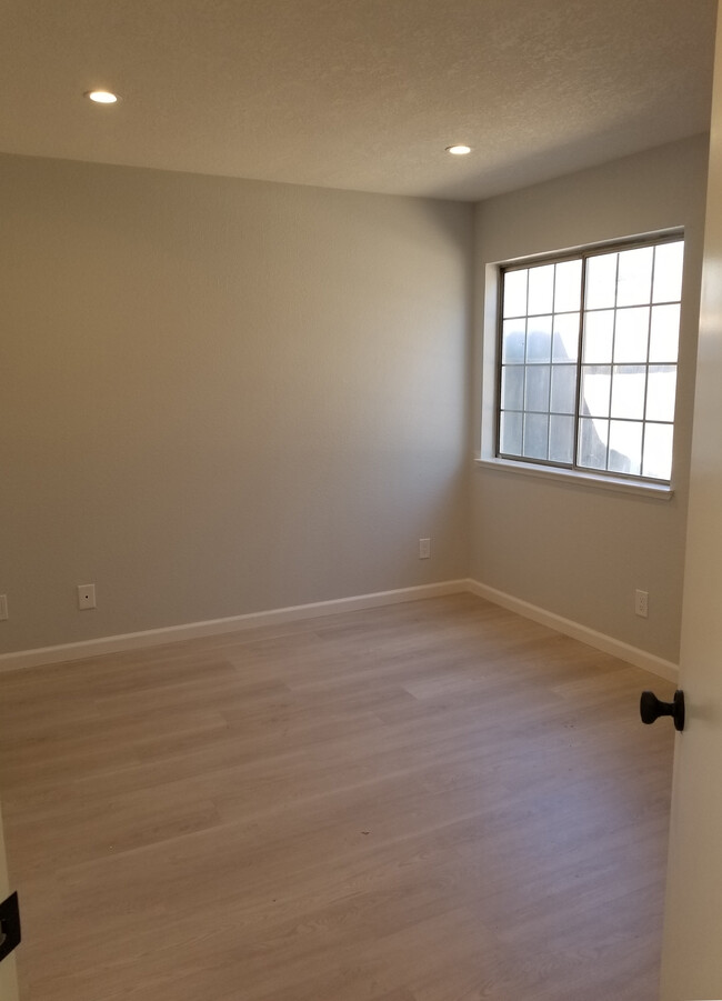 Building Photo - 3509 Baywood Cir