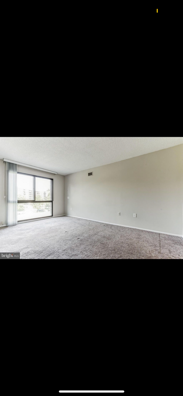 Building Photo - 250 S Reynolds St