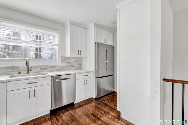 Building Photo - 245 Unquowa Rd