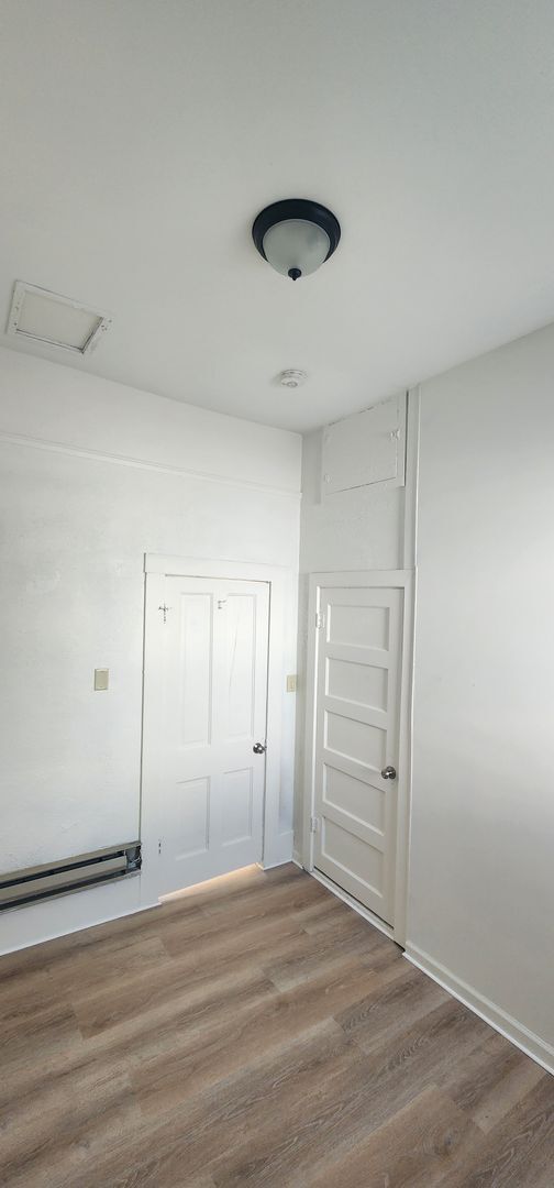 Building Photo - 411-417 E Halliday St.