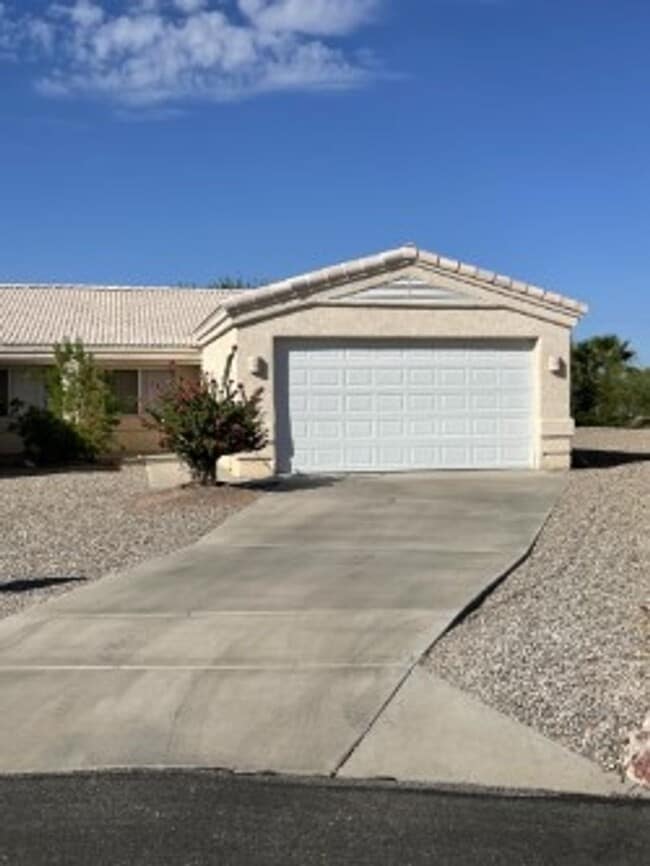 Building Photo - 711 Delta Dr