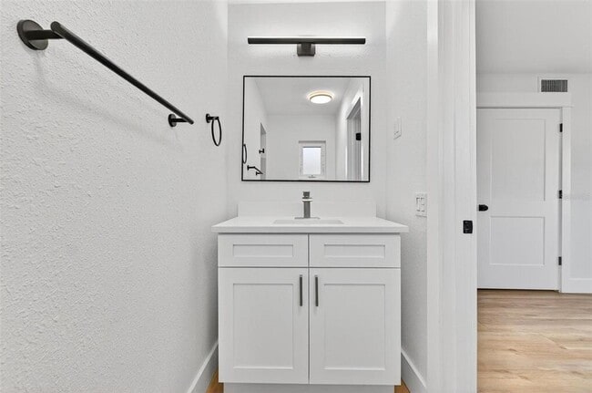 Building Photo - 7160 Shore Dr S