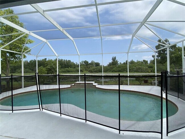 Building Photo - 11209 Village Brook Dr