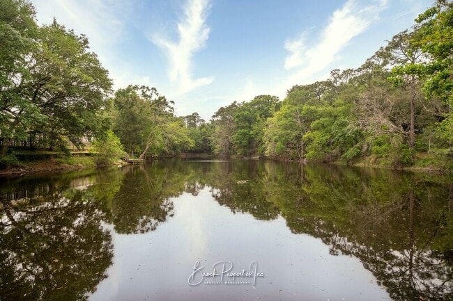 Building Photo - 6337 Summer Lakes Ln