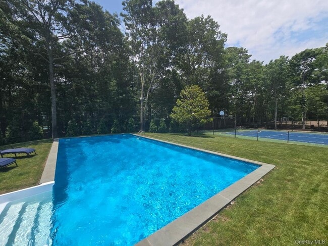 Building Photo - 3 Bennett Dr