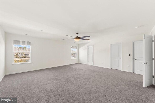 Building Photo - 5559 Trafalgar Cir