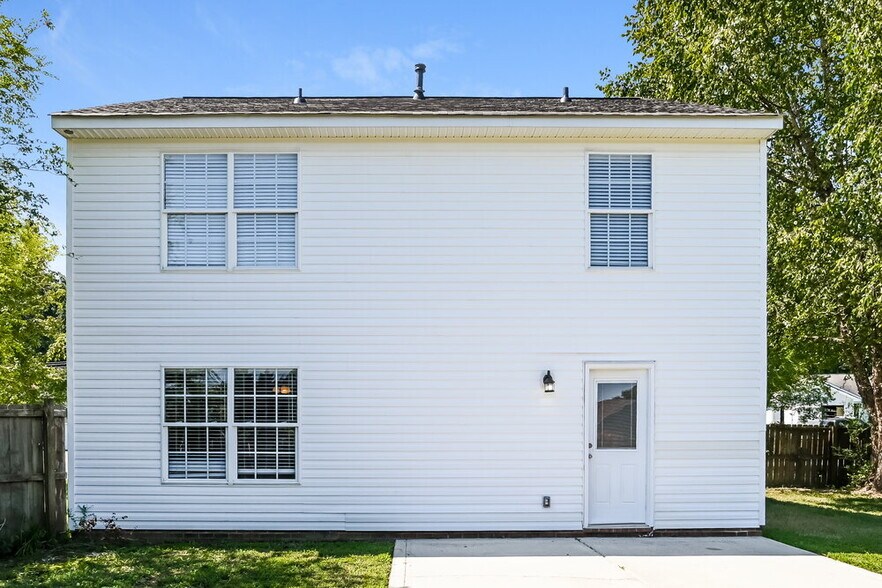 Building Photo - 4728 Aldersbrook Dr